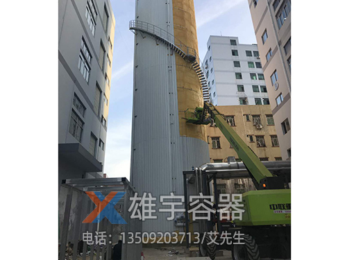 怎樣避免油罐車發(fā)動機溫度過高